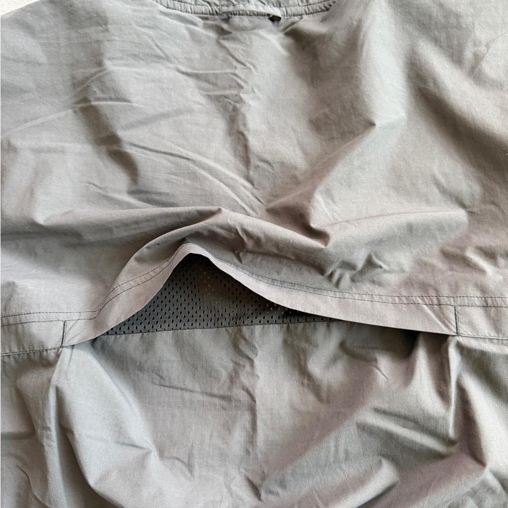 Adidas Cropped Hooded Jacket with White Stripes - Picture 7 of 7